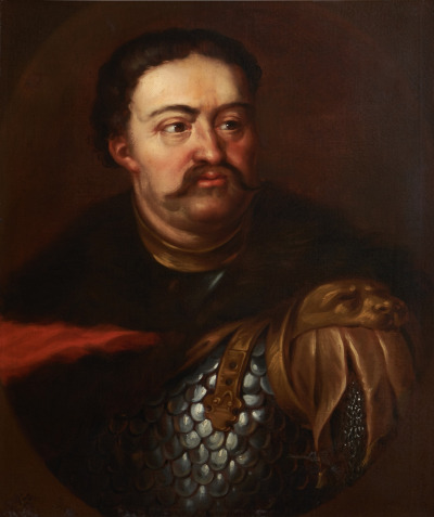 Portret Jana III Sobieskiego namalowany farbami olejnymi na płótnie. Król ukazany został w popiersiu, ubrany w karacenę i płaszcz, spod którego wyłania się okazały naramiennik w kształcie głowy lwa. Jan III Sobieski zwrócony jest lekko w lewo, z głową w ujęciu ¾ w prawo, patrzy w dal.
